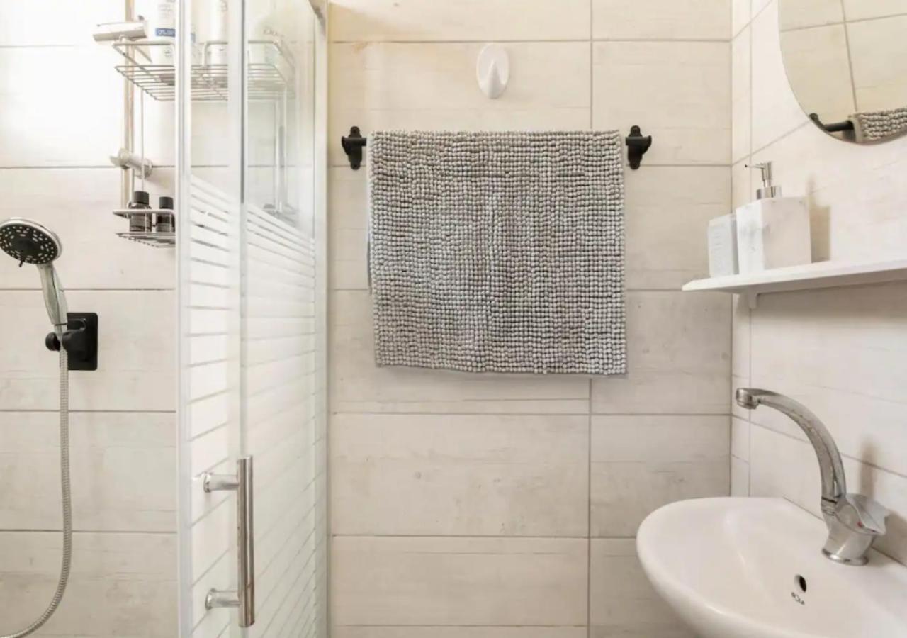 Central 1Br Oasis, Fast Fiber Wifi, Free Parking, Free Netflix With Shelter Haifa Exterior foto